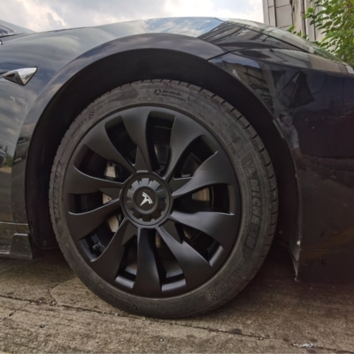 Hjulkapsler til Tesla model 3 18″